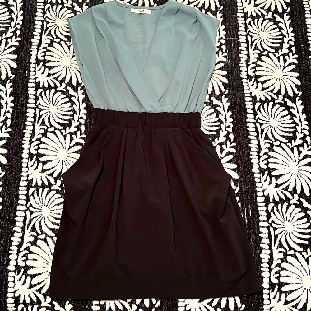 Ya Los Angeles dress with pockets. Size small.
